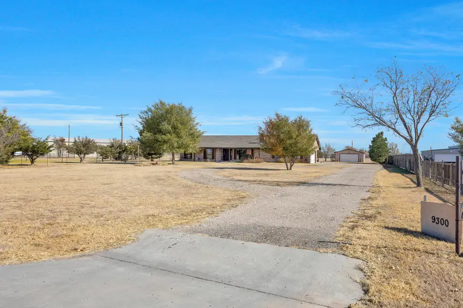 9300 Plantation Drive, Canyon, TX 79015 - Image #3