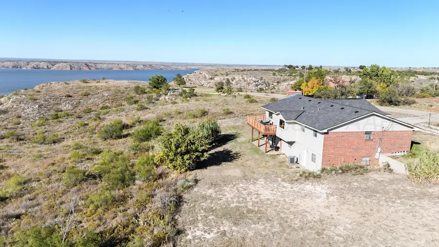110 Charlya Drive, Fritch, TX 79036-4010 - Image #2