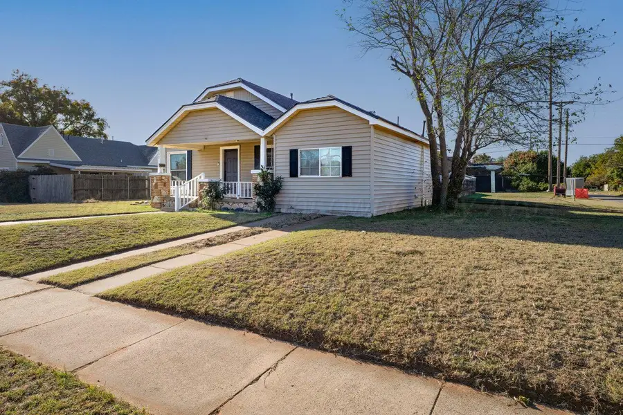 411 NW Avenue D, Childress, TX 79201 - Image #3