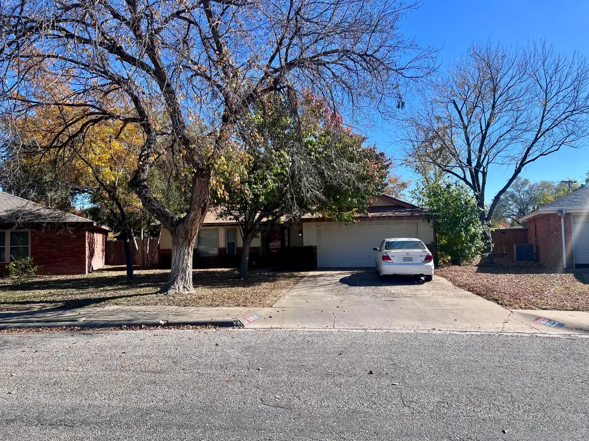 5807 Contented Lane, Amarillo, TX 79109-6241 - Image #1