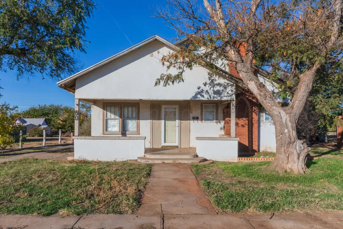 605 & 607 N Wall Street, Shamrock, TX 79079 - Image #1