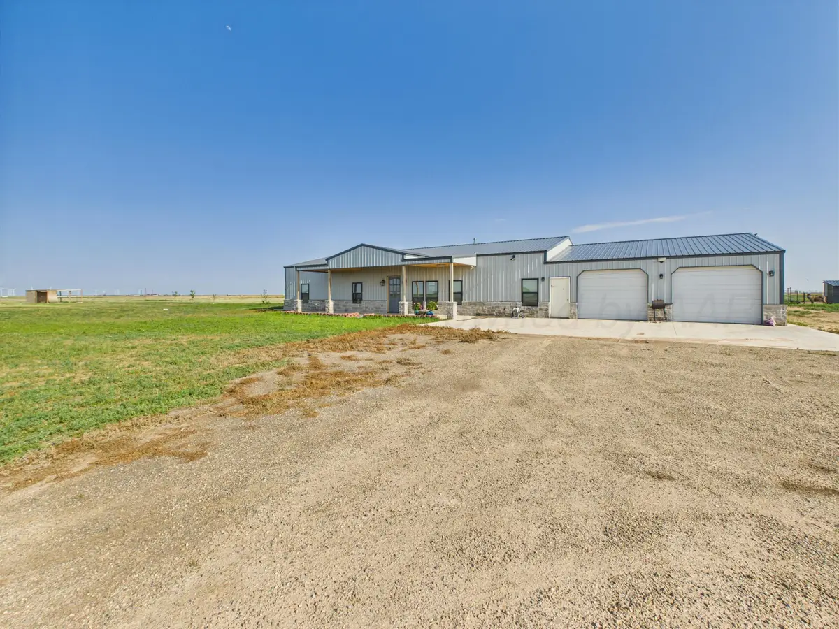 11511 Schuman Road, Dumas, TX 79029 - Image #1