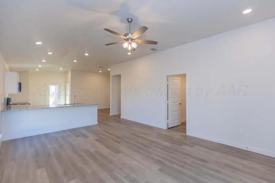 3001 Farmyard Dr Drive, Amarillo, TX 79124 - #3