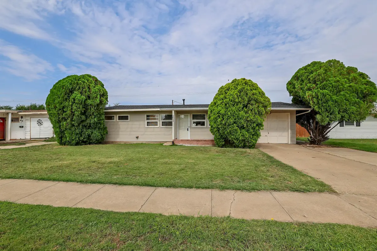 2409 Rosewood Lane, Pampa, TX 79065 - Image #1