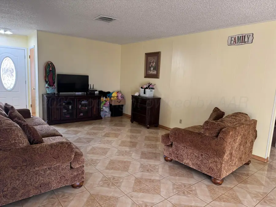 231 Elm Street, Hereford, TX 79045 - Image #3