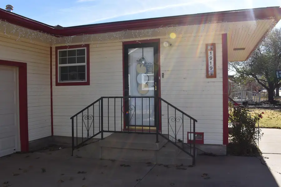 1919 Cherry Street, Amarillo, TX 79106 - Image #2