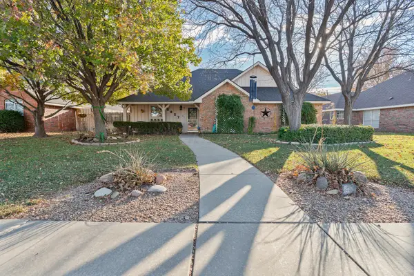 5827 Andover Drive, Amarillo, TX 79109-7429