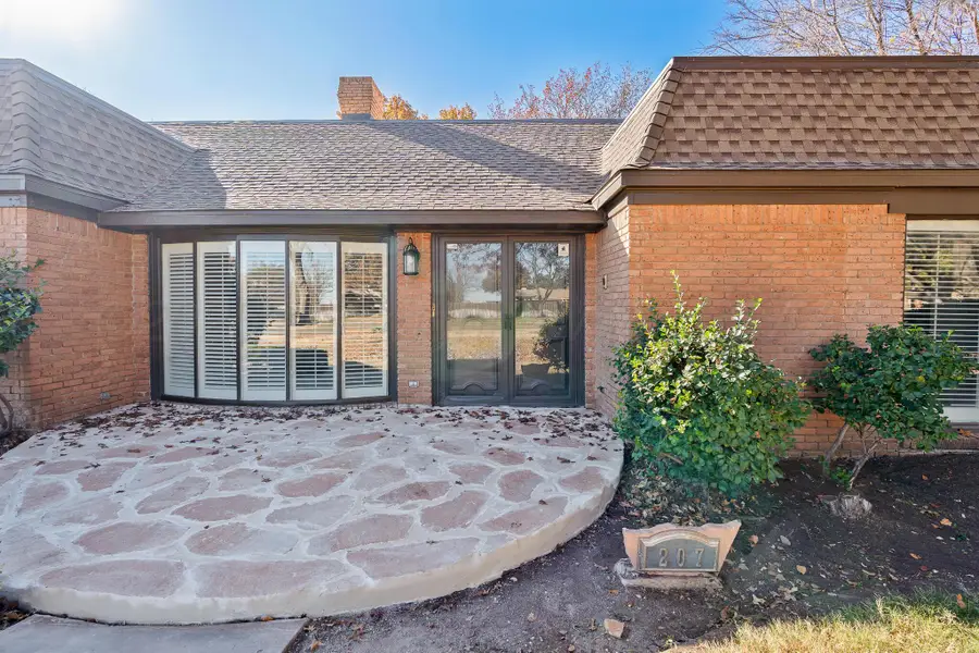 207 Yucca Terrace, Plainview, TX 79072 - Image #3