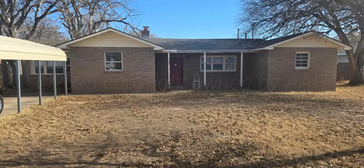 1307 Elm Avenue, Dalhart, TX 79022 - Image #1