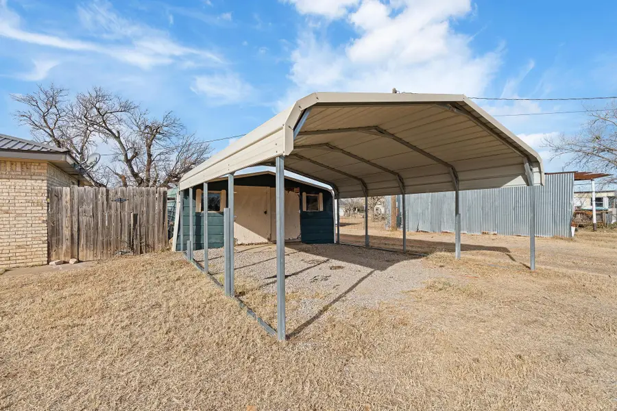 1108 S Hawley Street, Clarendon, TX 79226 - Image #3