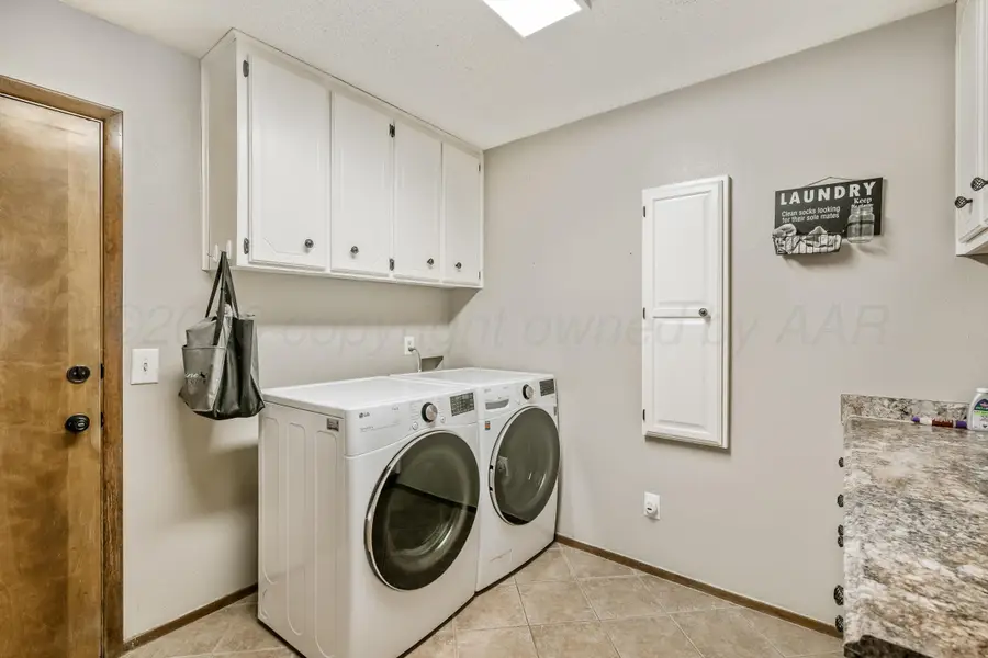 12 Country Club Drive, Canyon, TX 79015 - Image #2