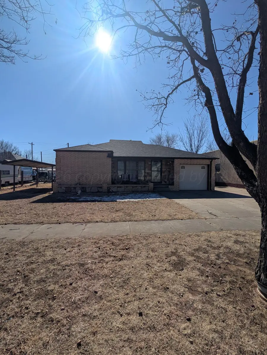 1308 W Main Street, Memphis, TX 79245 - #2