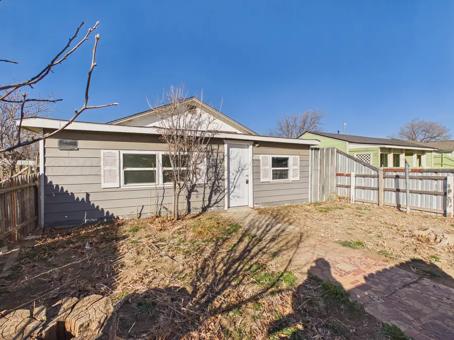 1203 N Seminole Street, Amarillo, TX 79107-7053 - Image #2