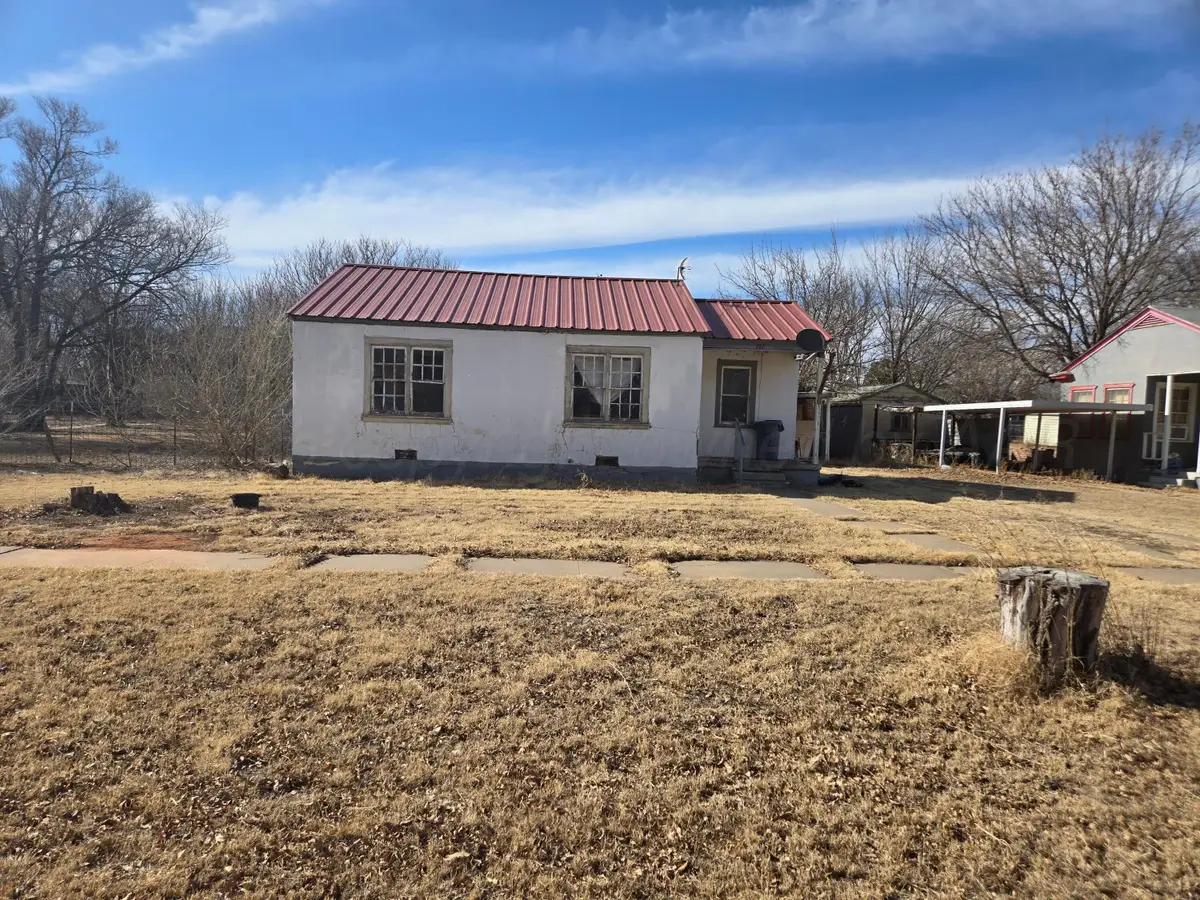 717 S 5th Street, Memphis, TX 79245 - #1