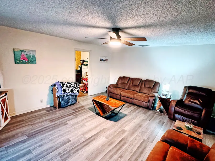 14490 Co Rd 24, Perryton, TX 79070 - Image #3