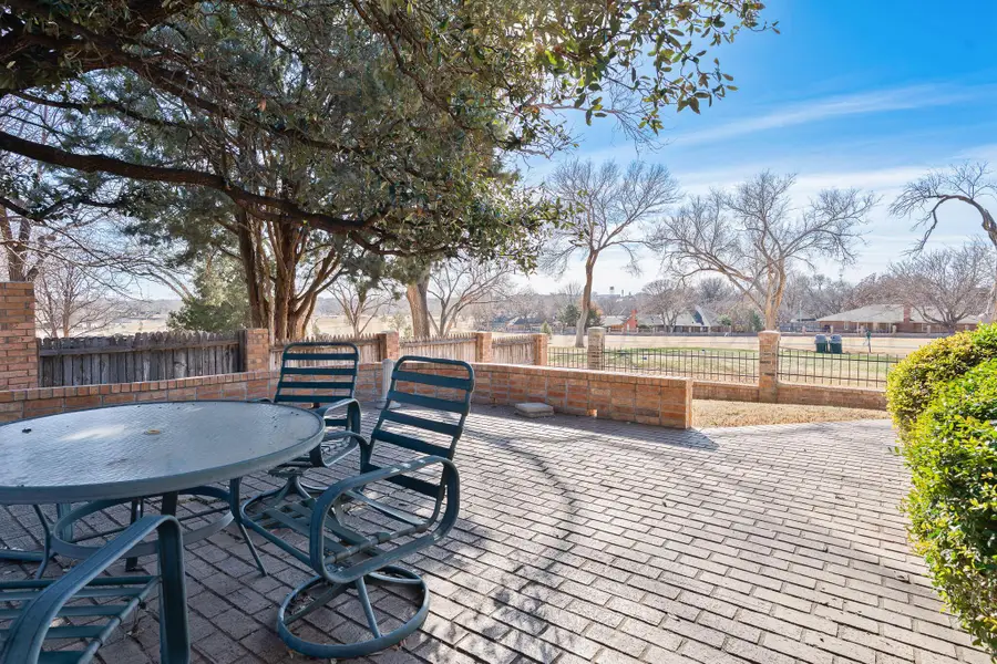 75 Country Club Drive, Canyon, TX 79015-1829 - Image #3