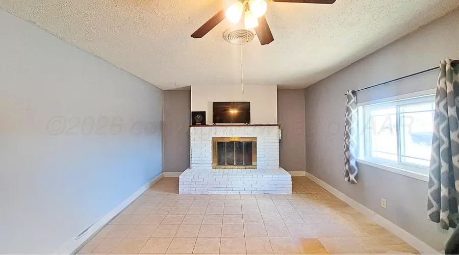 1716 Sunset, Dumas, TX 79029-5526 - Image #3