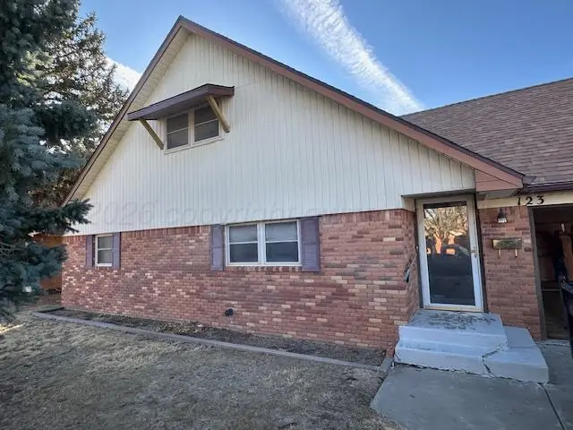 123 Bailey Avenue, Dumas, TX 79029 - #2