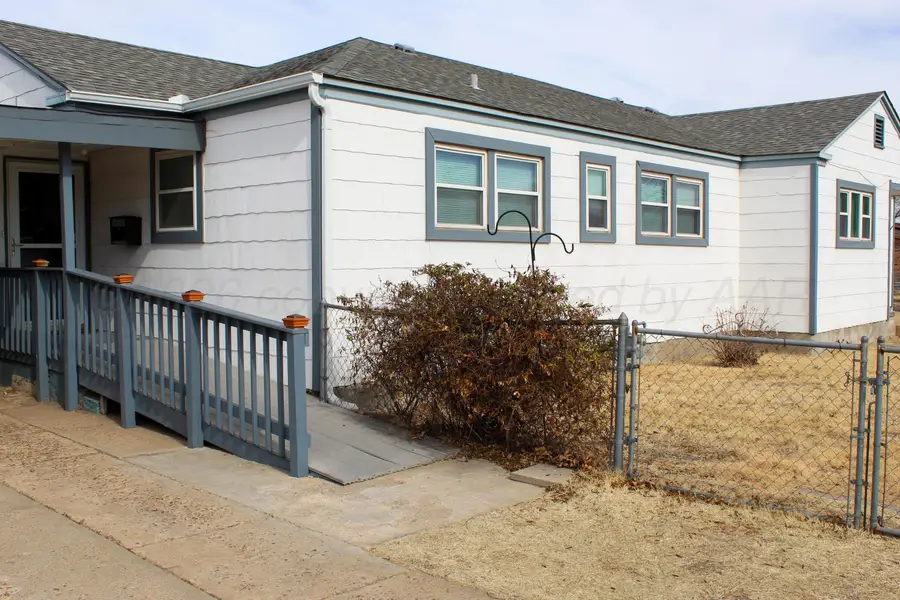 1301 Yows Street, Borger, TX 79007 - #2