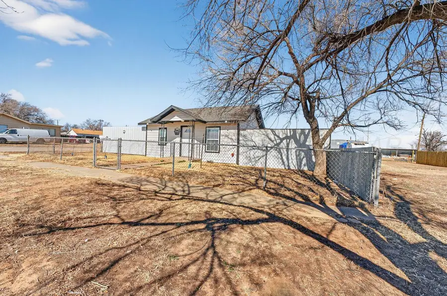 2208 NW 1st Avenue, Amarillo, TX 79106-8102 - #2