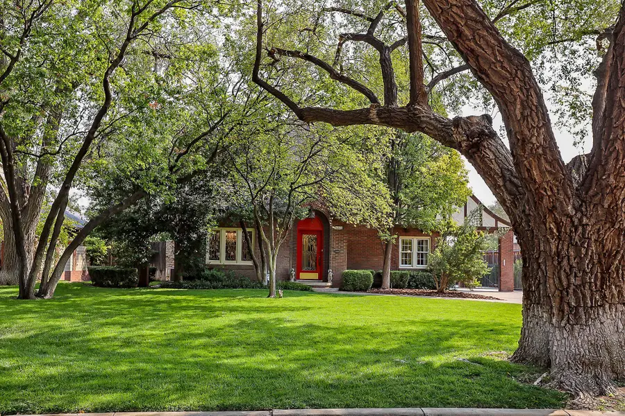 3011 S Hughes Street, Amarillo, TX 79109 - #2