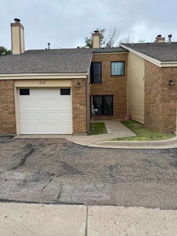 1801 Steeplechase Drive, Amarillo, TX 79106