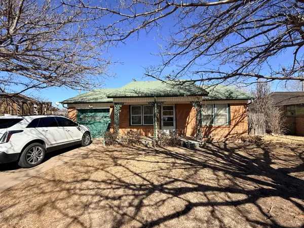 6026 Lilac Lane, Amarillo, TX 79106-2304