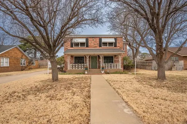 202 Sunset Terrace, Amarillo, TX 79106-6331