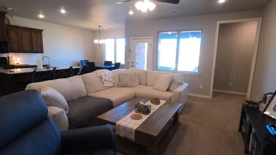 1128 Estacado Street, Hereford, TX 79045 - #2