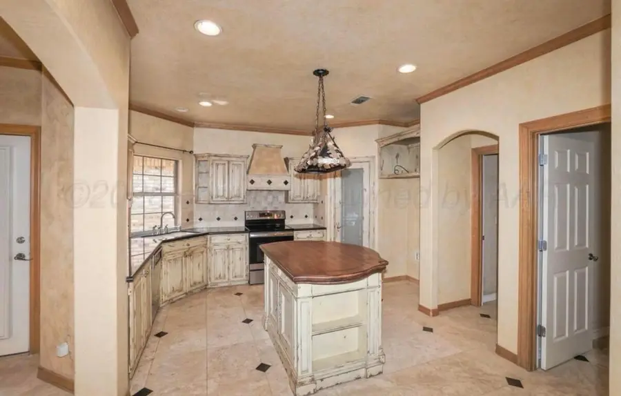 4 Monet Rue, Amarillo, TX 79121-1602 - #3