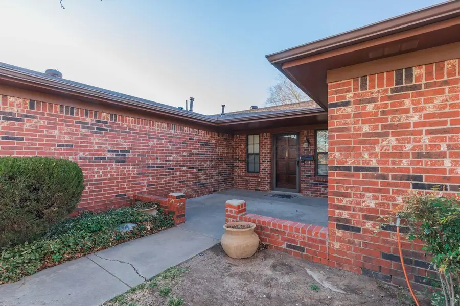 5303 Fulton Drive, Amarillo, TX 79109 - #2