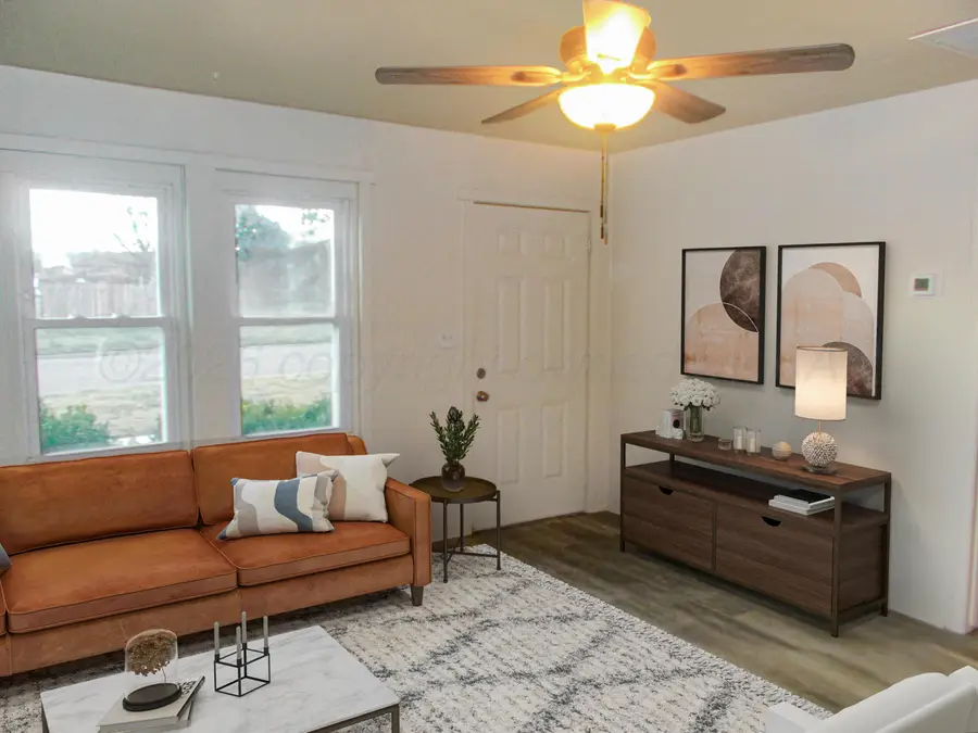 507 Clark Avenue, Stinnett, TX 79083 - #2