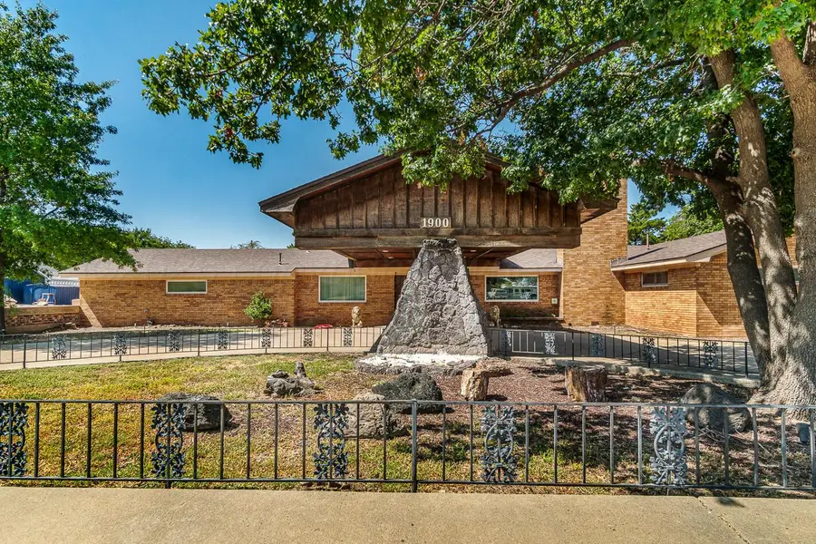 1900 Hemlock Street, Borger, TX 79007 - #2