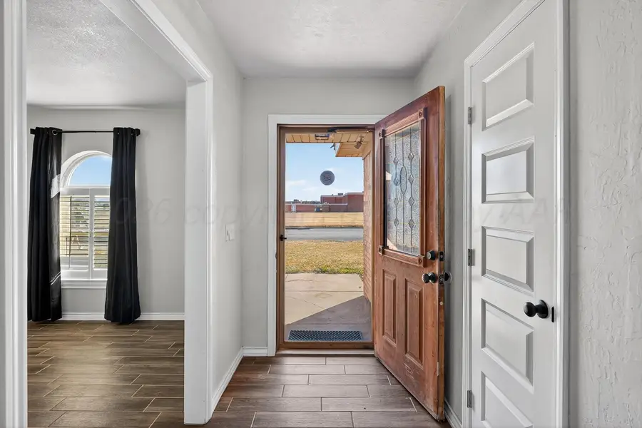 411 Centre Street, Hereford, TX 79045 - #3