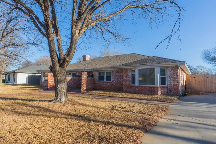 3721 Huntington Drive, Amarillo, TX 79109 - #3