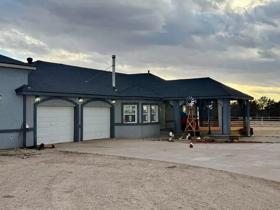 5496 W Road R, Dumas, TX 79029-6904 - #3