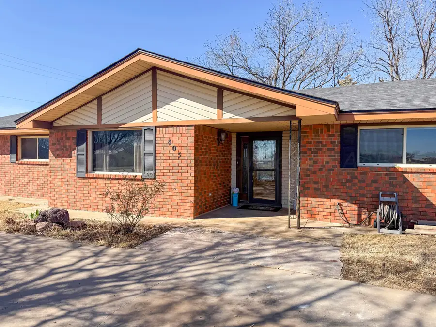 803 N 16th Street, Memphis, TX 79245 - #3