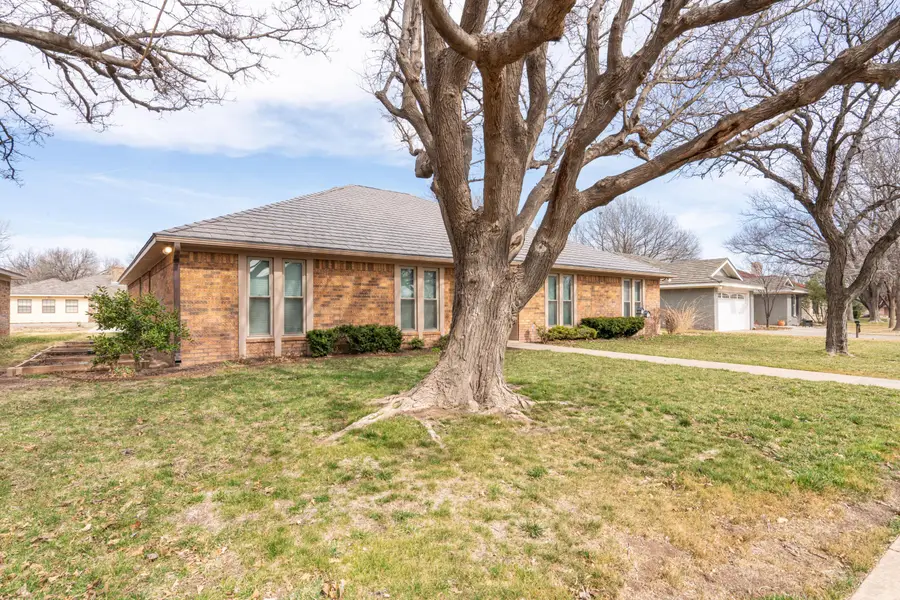 6810 Montague Drive, Amarillo, TX 79109-5048 - #3