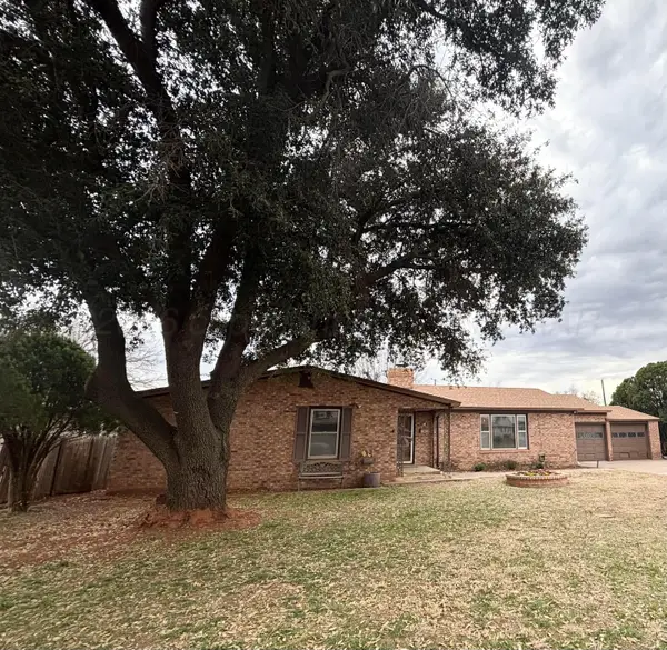 1307 NW Avenue K, Childress, TX 79201