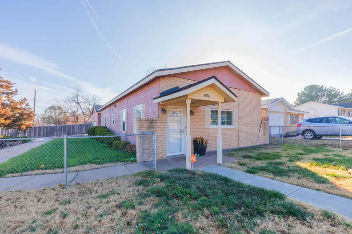 2010 N Adams Street, Amarillo, TX 79107-3036 - #1