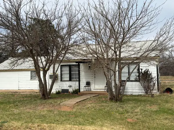 805 SE Avenue B, Childress, TX 79201