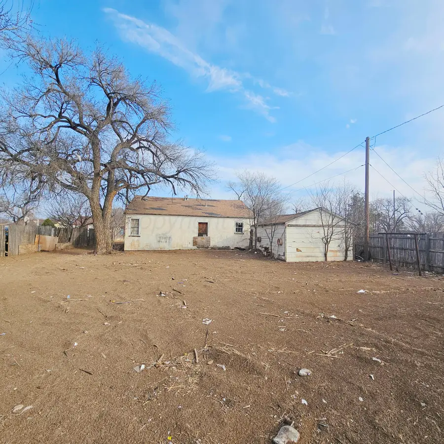 209 Fuller Street, Hereford, TX 79045 - #2