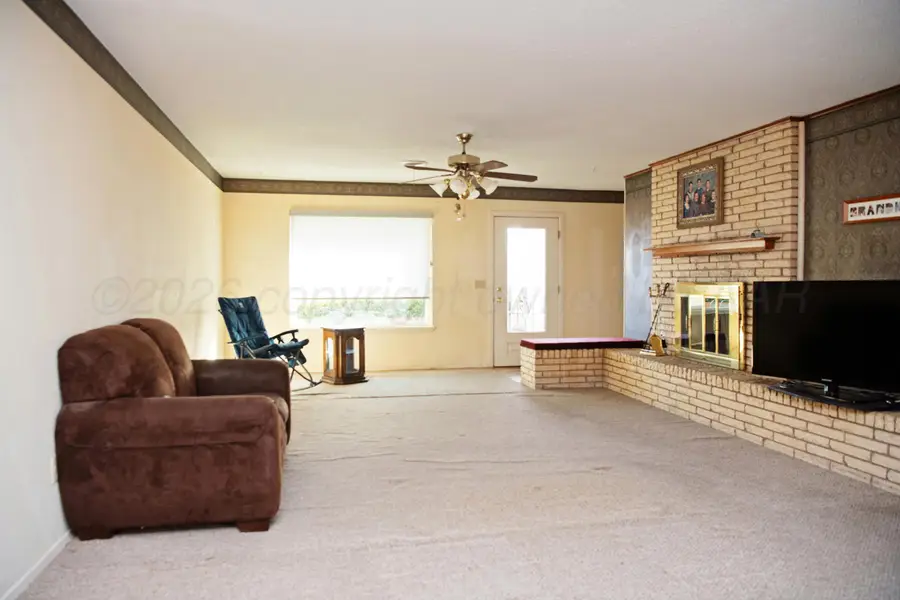 117 Greenwood Street, Hereford, TX 79045 - Image #2