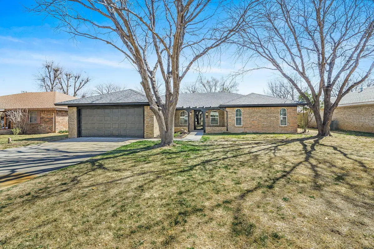 4509 Mesa Circle, Amarillo, TX 79109-5927 - #1