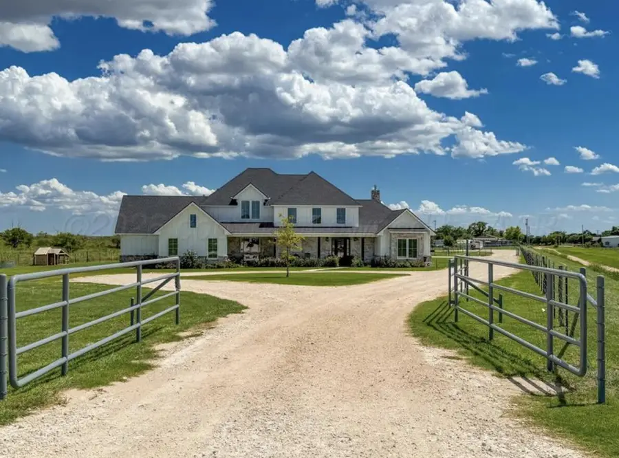 801 E 1st Street, Stinnett, TX 79083 - Image #3