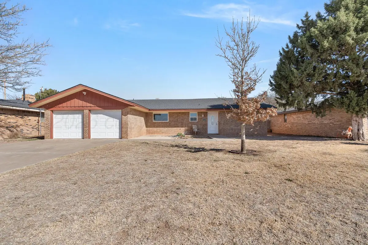 1518 Ruskin Circle Drive, Dimmitt, TX 79027 - #1