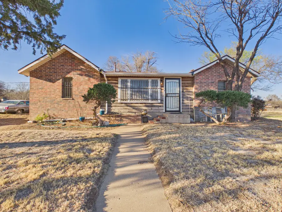 906 NW 19th Avenue, Amarillo, TX 79107 - #2