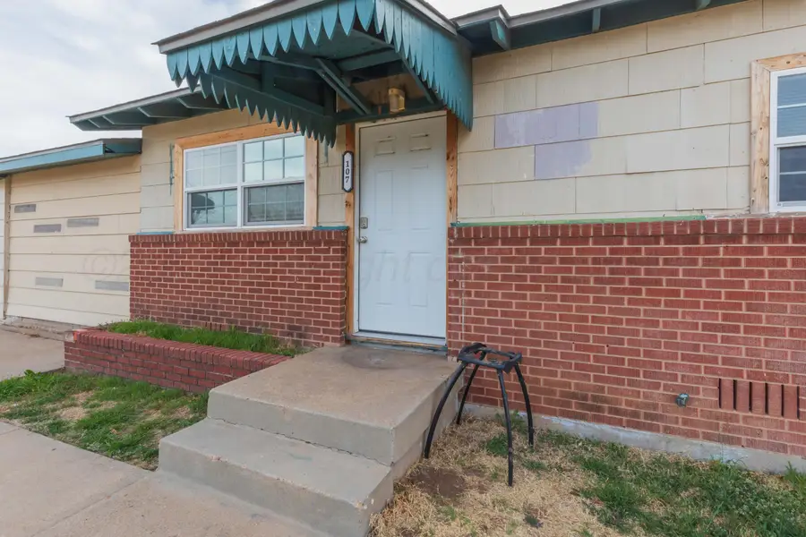 107 Inverness Street, Borger, TX 79007 - #3