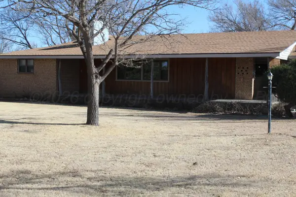 301 S West Avenue, Clayton, NM 88415