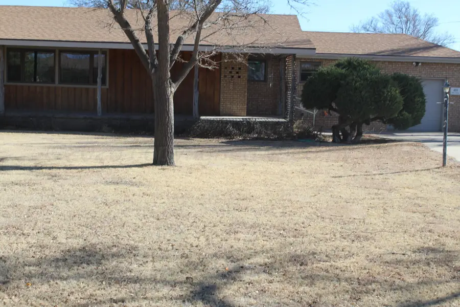 301 S West Avenue, Clayton, NM 88415 - #3